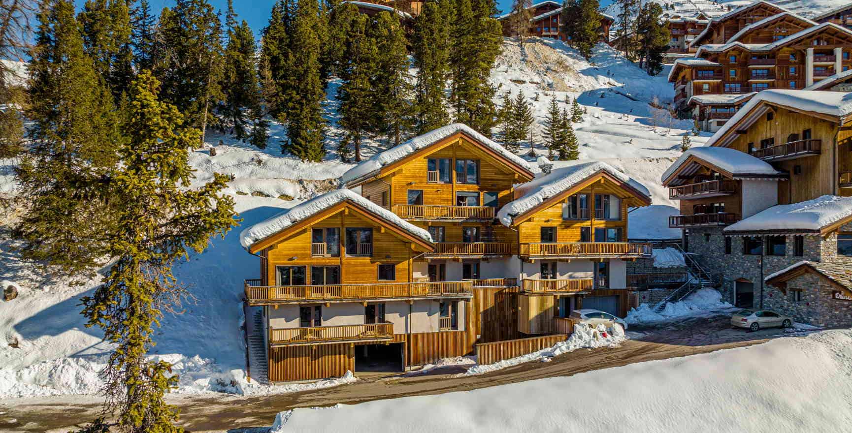 09 - Chalet Carlina - Extérieur des 3 chalets