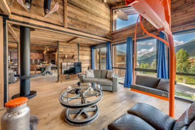 Chalet Monts - salon telesiège 2