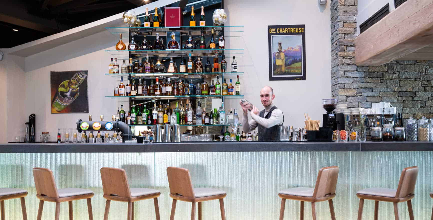 01 - Hôtel VoulezVous - Bar