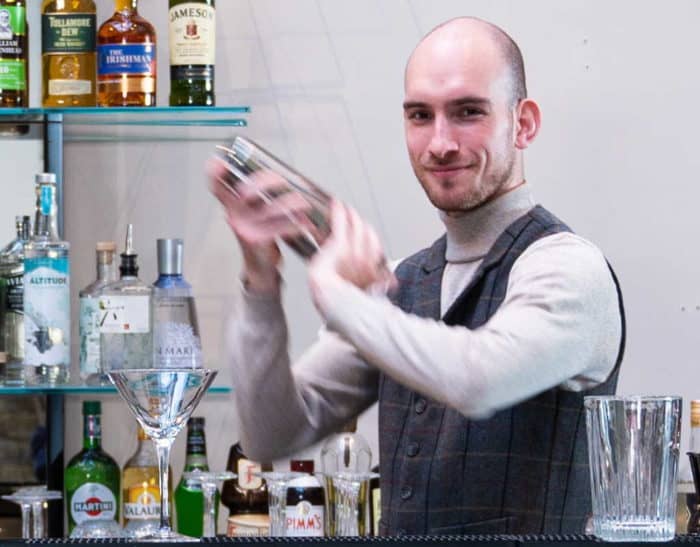 Hôtel VoulezVous - Barman