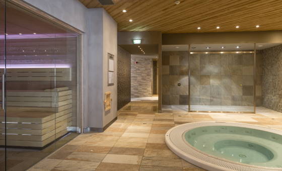 Hôtel Koh-I Nor - bain à remous