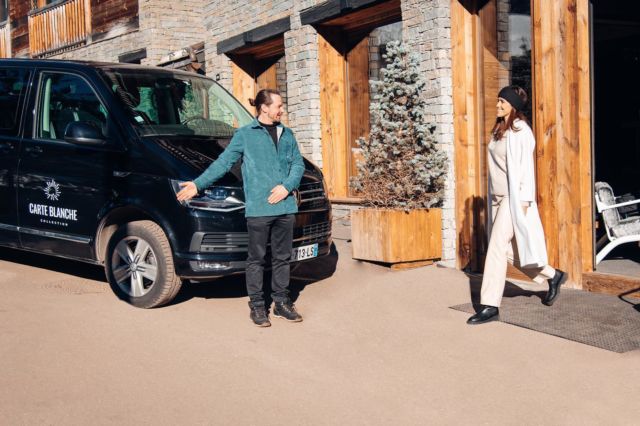 Ready to anticipate your every wish inside or outside your chalet, our dedicated and experienced team is at your disposal 24/7. Gourmet and delicious meals, extraordinary sports activities or a soothing wellness break, nothing has been forgotten to make your daily life even better. 🤗💯
They have one and only objective : make each experience as perfect as it should be.

#CarteBlanche #LesEtincelles #AreYouExperienced
#MountainLife #MountainArtdeVivre #Tignes #TignesAddict #DareToLive #LuxuryLifestyle #PremiumService #UnfogettableMemories #EnjoyingMountainLife #LuxuryArtdeVivre