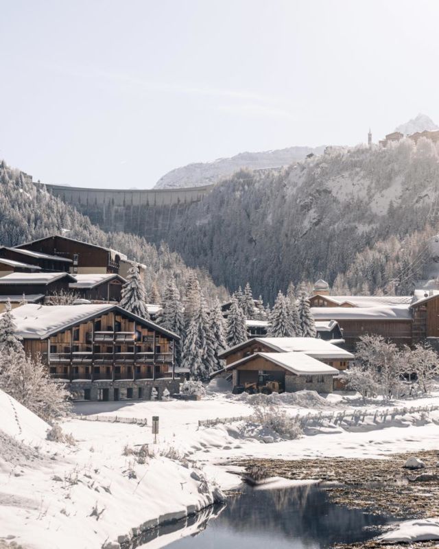 Guaranteed snow ✨

Perfectly located in the best places of French Alps, our hotels are the promise of unforgettable moments. 

📍 Where do you want to start your journey? (Link in Bio) 

__________ 

#EtincellesCollection #FrenchAlps #Hotel #UniqueExperience #GuaranteedSnow #Winter #Holidays #YourNextTrip