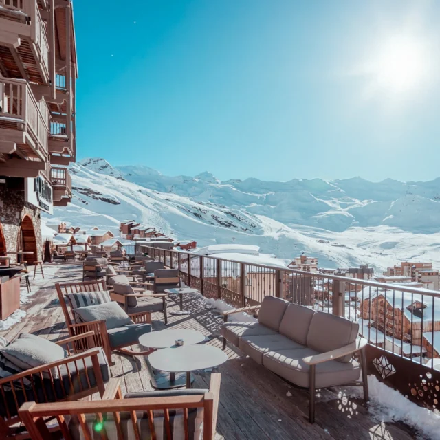 L’attente est terminée : c’est officiel, l’hiver peut commencer pleinement ✨

Avec l’ouverture de chacun de nos établissements, nous sommes prêts à vous offrir des séjours inoubliables, entre confort, raffinement et paysages à couper le souffle.

🏔 Des sommets enneigés de Val Thorens à ceux de Tignes, en passant par Belle-Plagne et l’Alpe d’Huez, une seule promesse : la magie de l’hiver vous attend dans nos hôtels, chalets et résidences.

👉 Réservez votre séjour dès maintenant et vivez l’expérience Étincelles : luxe, convivialité et authenticité. 

__________

All Étincelles Collection hotels are now open! ✨

The wait is over: it’s official, winter can fully begin ❄️ 

With every one of our establishments now open, we’re ready to offer you unforgettable stays filled with comfort, elegance, and breathtaking views.

🏔 From the snowy peaks of Val Thorens to Tignes, through Belle-Plagne and Alpe d’Huez, one promise remains: the magic of winter awaits you in our hotels, chalets, and residences.

👉 Book your stay now and experience Étincelles: luxury, warmth, and authenticity.

__________

#EtincellesCollection #WinterIsHere #SkiSeason #ValThorens #Tignes #BellePlagne #AlpeDHuez #LuxuryHotels #MountainEscape