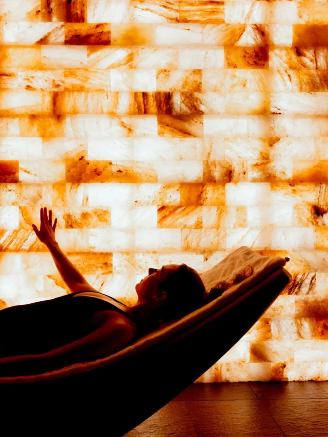 Détendez-vous, ressourcez-vous et reconnectez-vous avec votre véritable nature ✨

Nos espaces bien-être sont conçus comme de véritables havres de paix face aux sommets enneigés. Prenez enfin du temps pour vous 💆‍♀️

---

Relax, recharge, and reconnect with your true self ✨

Our wellness areas are designed as true havens of peace facing the snowy peaks. Finally, take some time for yourself 💆‍♀️

---

#SpaTime #WellnessRetreat #EtincellesCollection #Relaxation #MountainSpa
