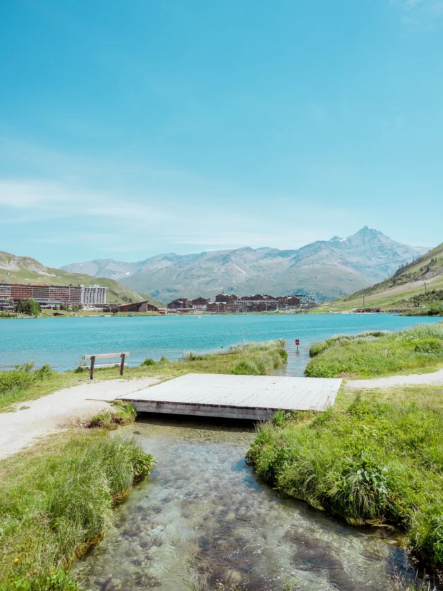 Tignes en été : une nature à couper le souffle ✨

Entre lacs de montagne, sentiers sauvages et ciel immense, le domaine de Tignes se révèle sous un tout autre visage. 

---

Tignes in summer: breathtaking nature ✨

Between mountain lakes, wild trails and vast skies, the Tignes resort reveals a completely different face. 

---

#Tignes #EtincellesCollection #AlpineNature #SummerAlps